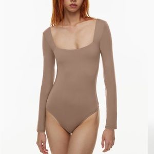 Babaton CONTOUR SQUARENECK LONGSLEEVE BODYSUIT
